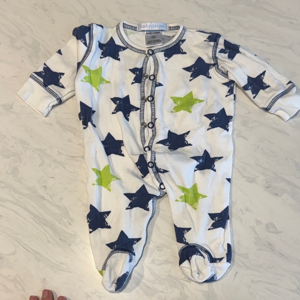 Multiple Brand Newborn bundle - Picture 6 of 12